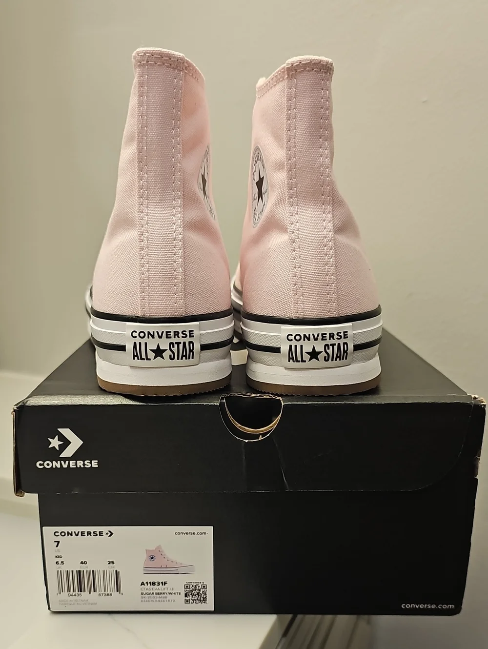 Converse Chuck Taylor All Star EVA Lift High Top GS 'Sugar Berry/White'. NIB.